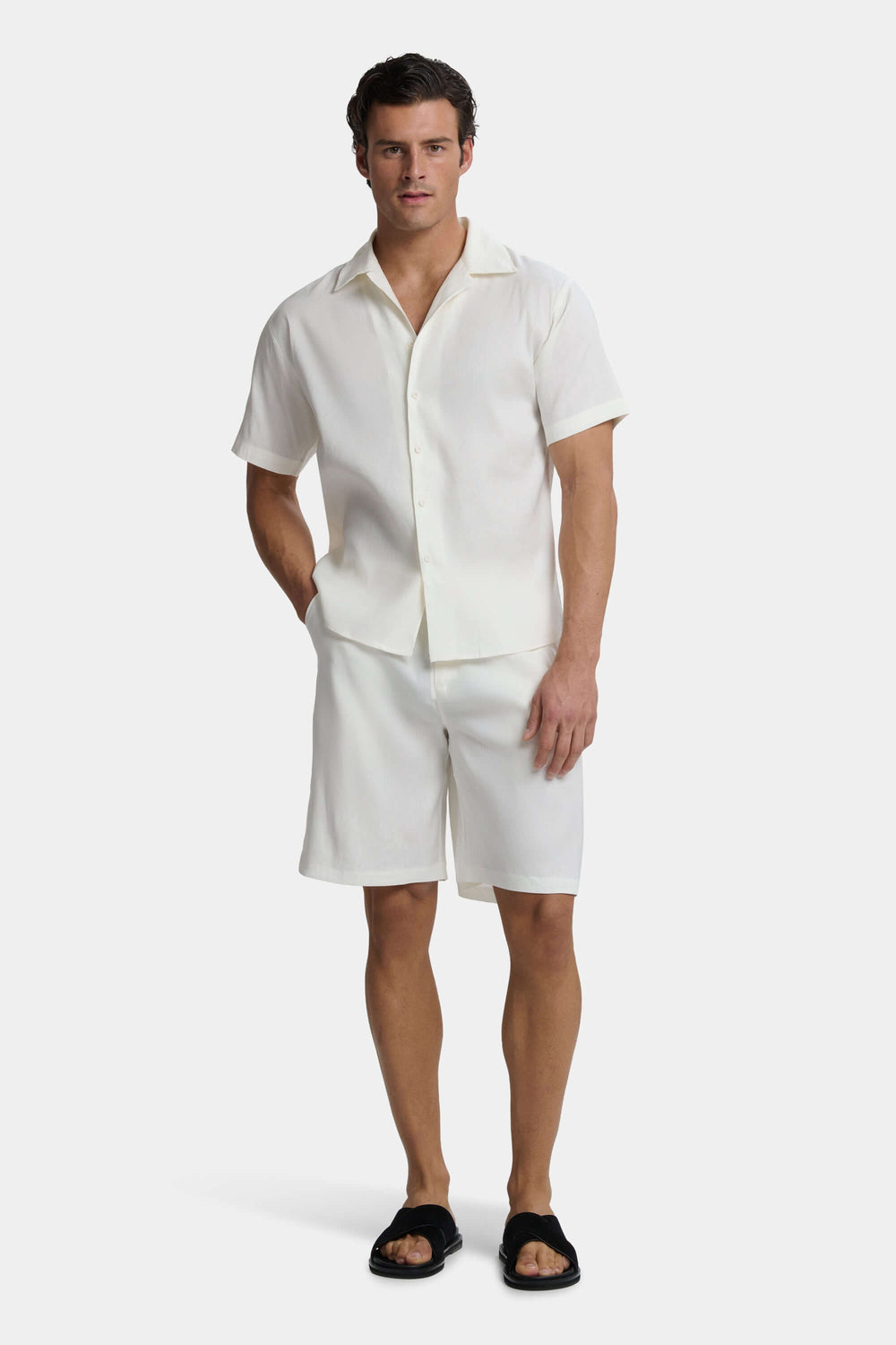 THE LINEN SHORT SLEEVE SHIRT