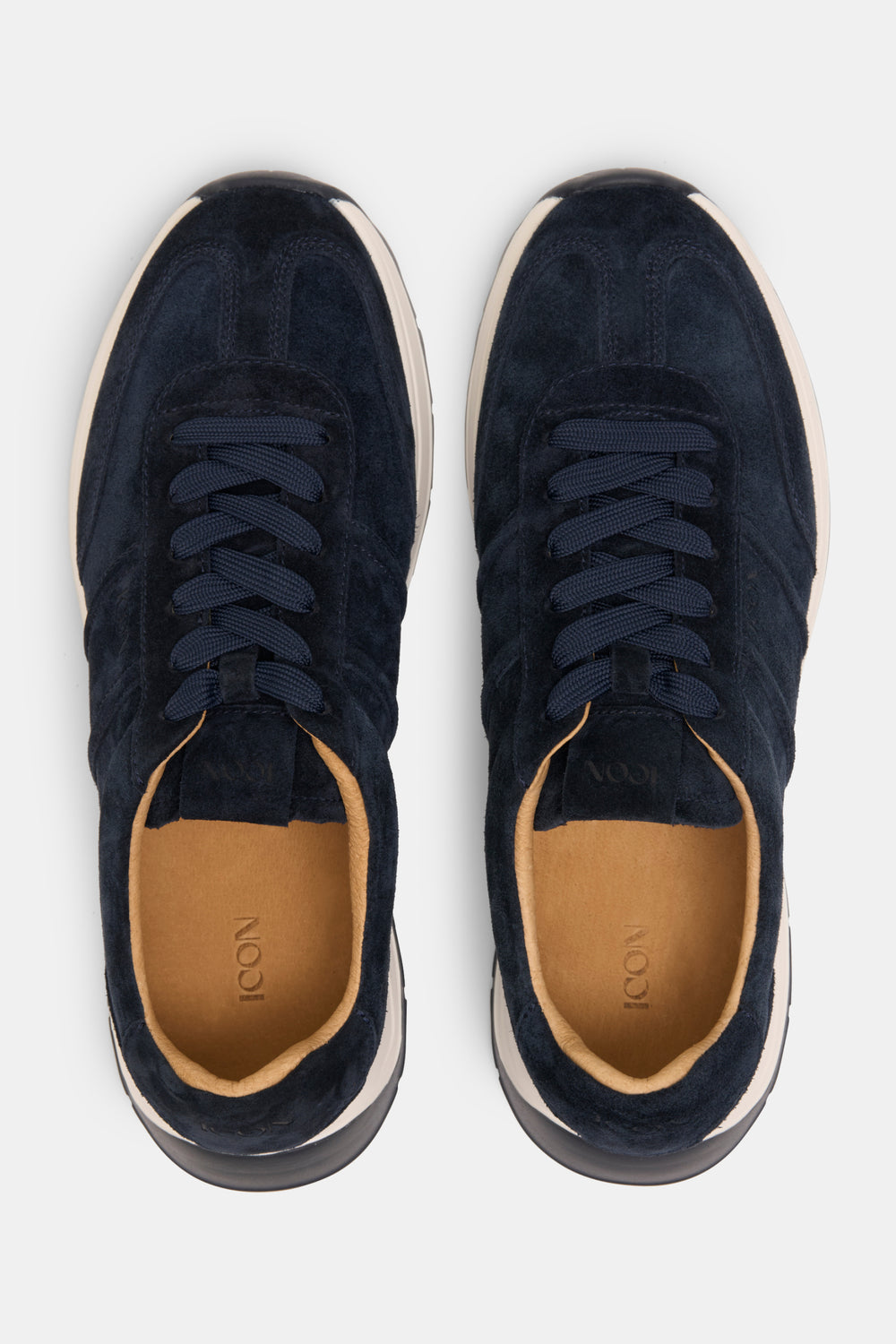 THE CLASSIC SUEDE RUNNER