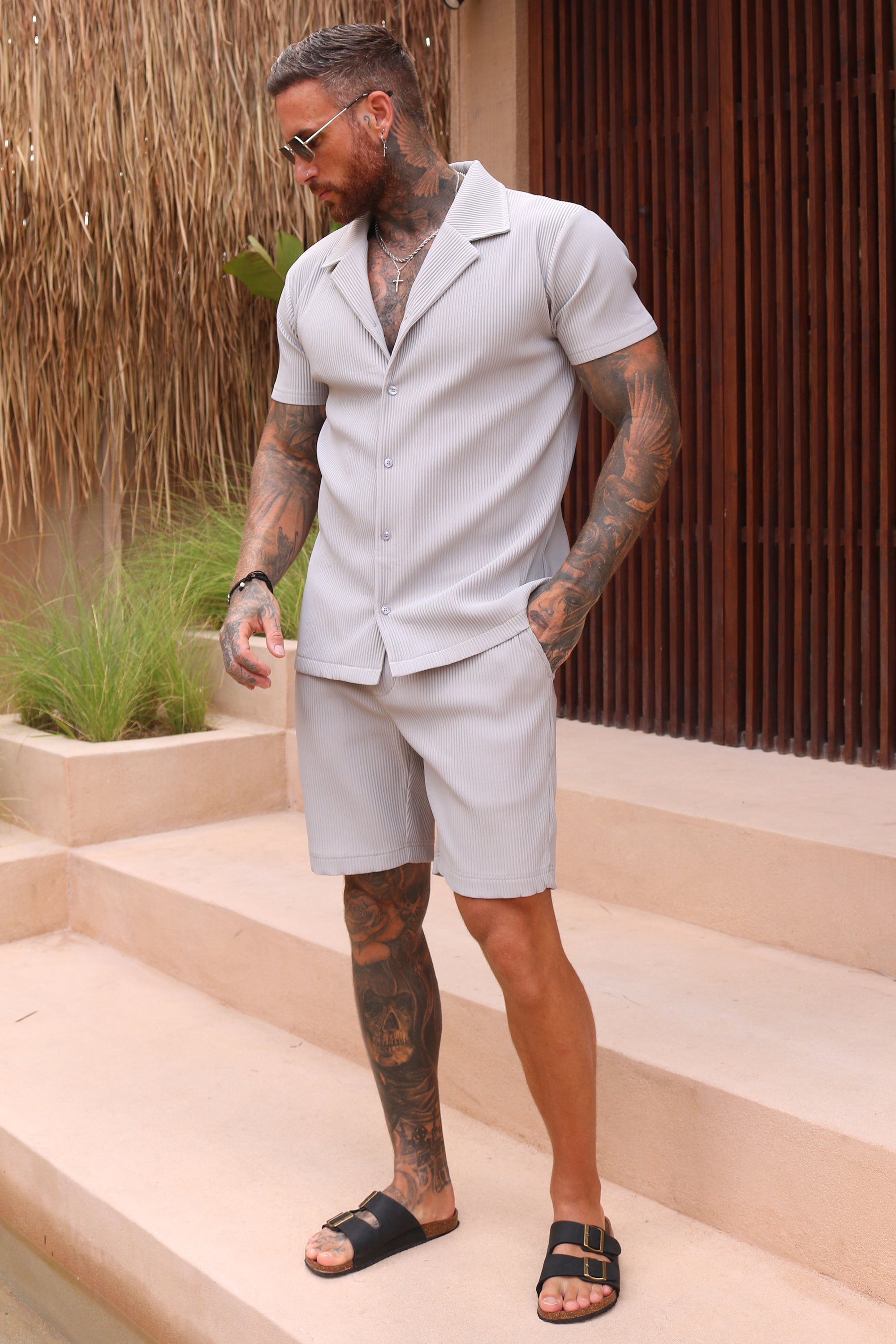 THE ICON. X ROSS CAMPBELL PLEATED SHORTS - GREY