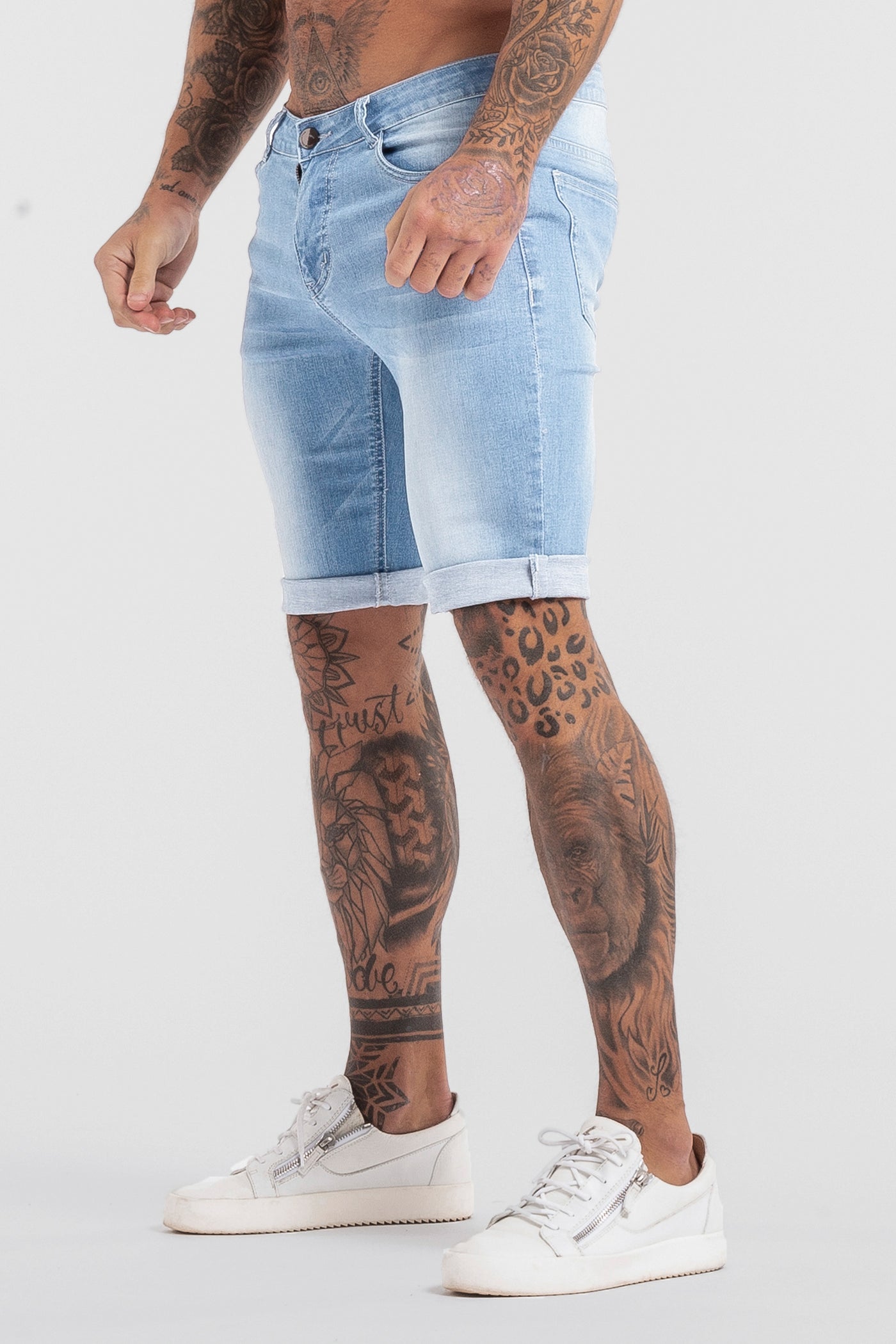 THE LORENZO SHORTS - PALE BLUE - ICON. AMSTERDAM